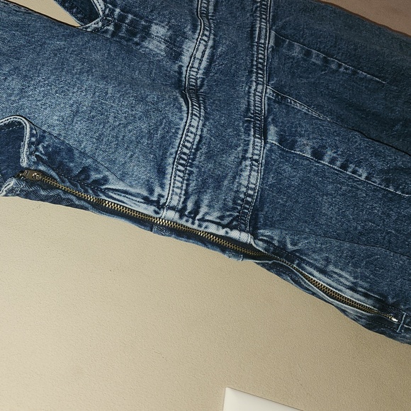 Nwt-Gap Sleeveless Stretch Denim Midi Dress. Size 0P - Picture 9 of 14